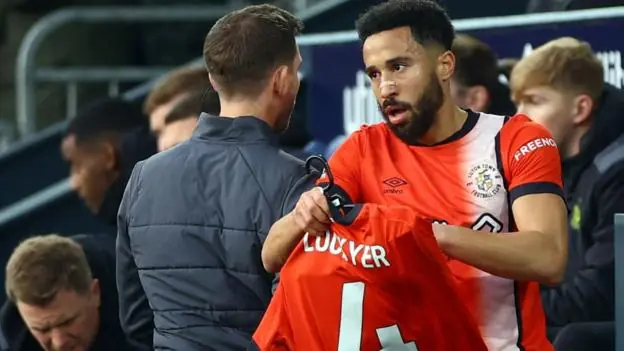 Andros Townsend extends contract with Luton Town