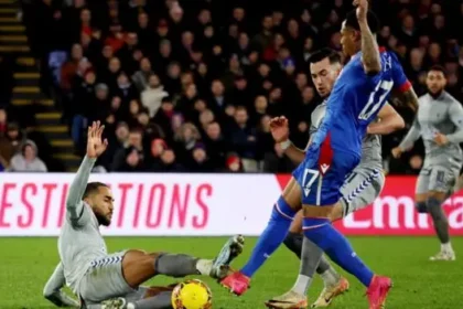 Sean Dyche expresses dissatisfaction with the decision to dismiss Dominic Calvert-Lewin in goalless draw between Crystal Palace and Everton